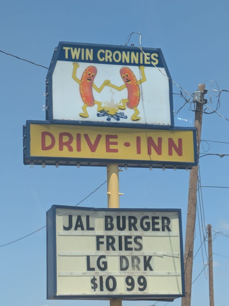 Twin Cronnie Drive-In 4